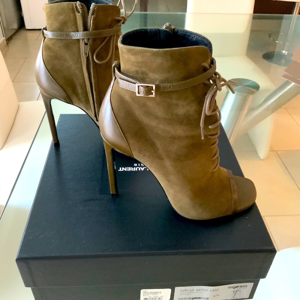 SAINT LAURENT KID SCAMOSCIATO LACE UP BOOTIES